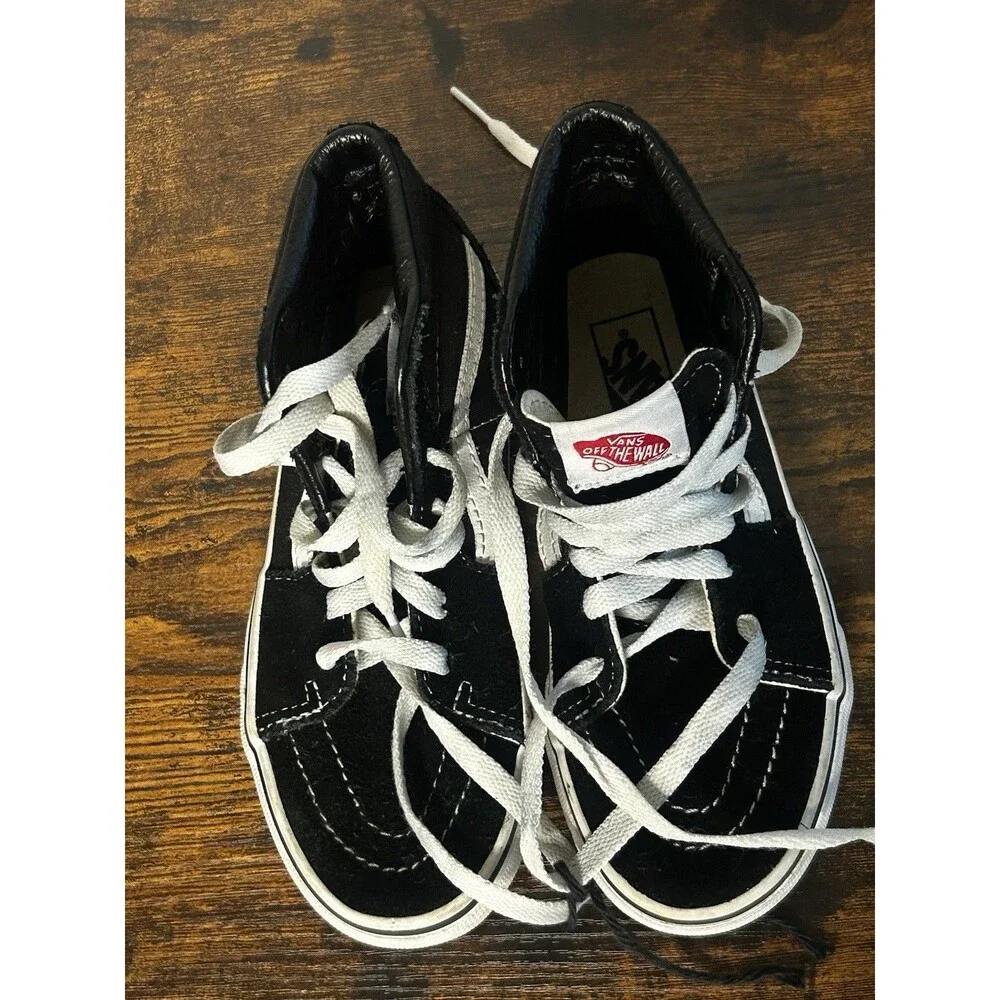 VANS Sk8-Hi Sneakers Black with A White Side Stripe High-top Kids Size 1 Youth